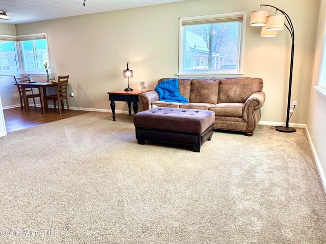 61 Whiskey Jack RD, Sandpoint, ID 83864