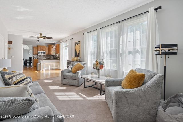 11304 Carousel, Grand Ledge, MI 48837