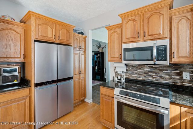 11304 Carousel, Grand Ledge, MI 48837