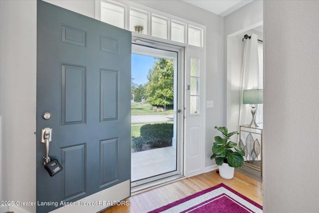 11304 Carousel, Grand Ledge, MI 48837