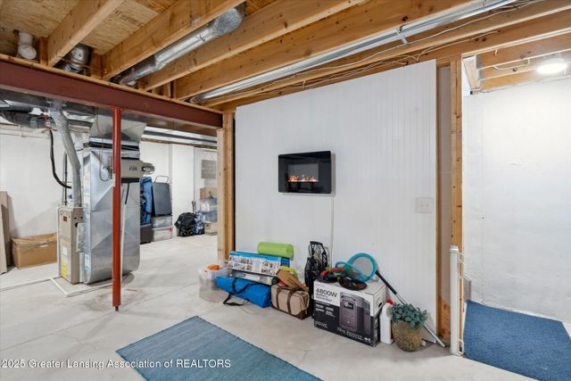 11304 Carousel, Grand Ledge, MI 48837