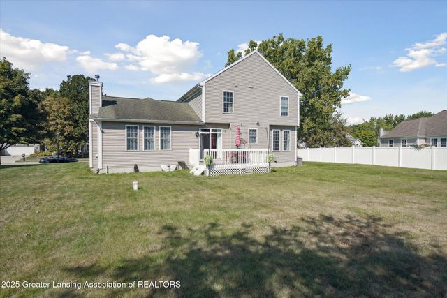 11304 Carousel, Grand Ledge, MI 48837