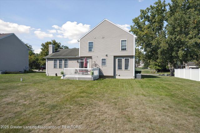 11304 Carousel, Grand Ledge, MI 48837