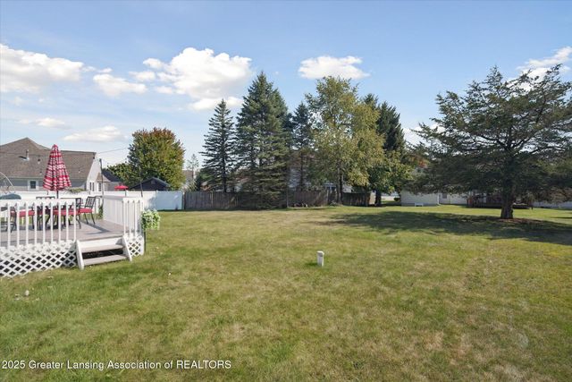 11304 Carousel, Grand Ledge, MI 48837