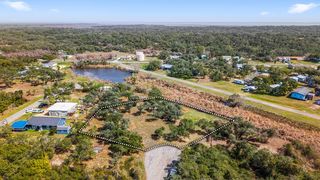 34 Oakshore Loop, Rockport, TX 78382