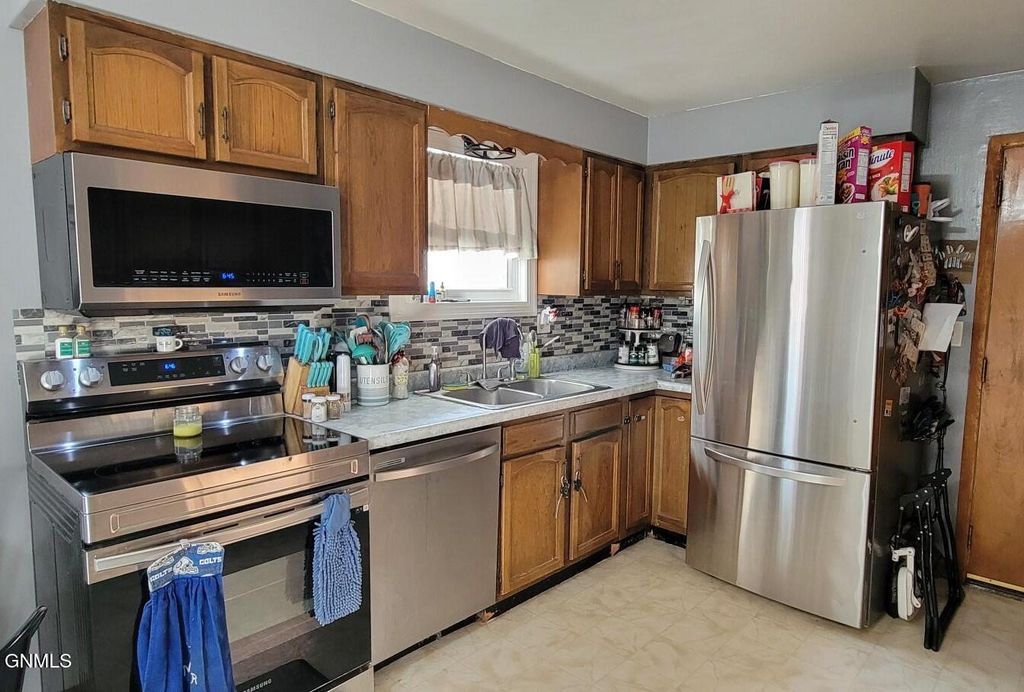 418 3rd Avenue E, Gackle, ND 58442 photo 12