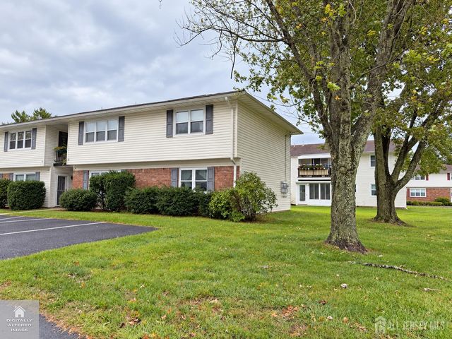 2 Texas Court 449, Old Bridge, NJ 07747