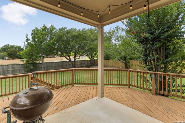8918 Los Sonoma Rio, Helotes, TX 78023