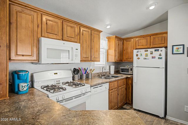 2131 E UNION HILLS Drive M6, Phoenix, AZ 85024