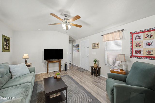 2131 E UNION HILLS Drive M6, Phoenix, AZ 85024