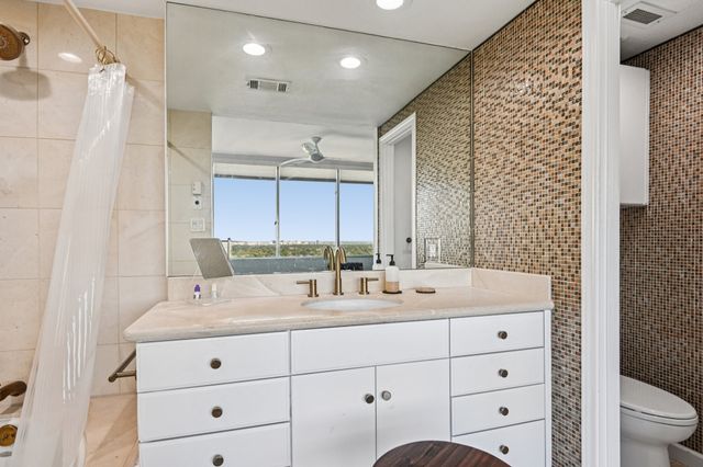 6211 W Northwest Highway 2306, Dallas, TX 75225