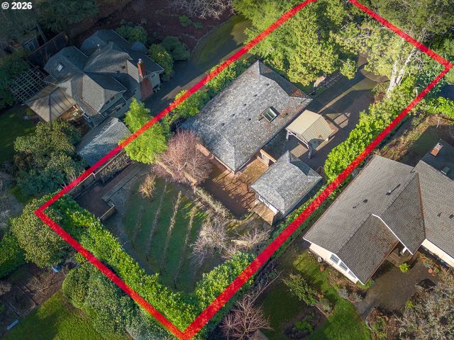 4222 Sw HUME St, Portland, OR 97219