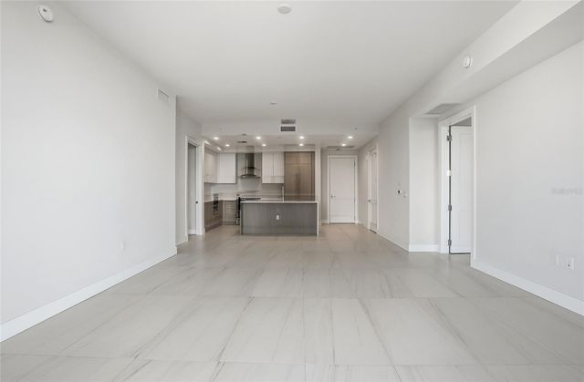 275 1ST AVE S 1008, St Petersburg, FL 33701