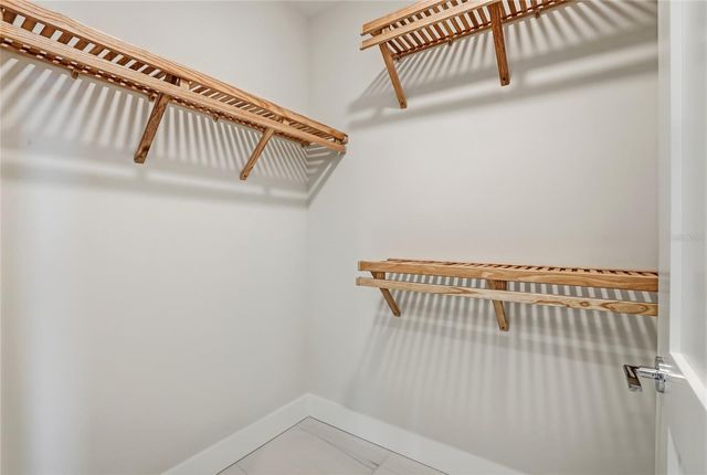 275 1ST AVE S 1008, St Petersburg, FL 33701