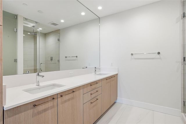 275 1ST AVE S 1008, St Petersburg, FL 33701