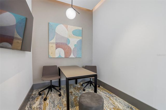 275 1ST AVE S 1008, St Petersburg, FL 33701