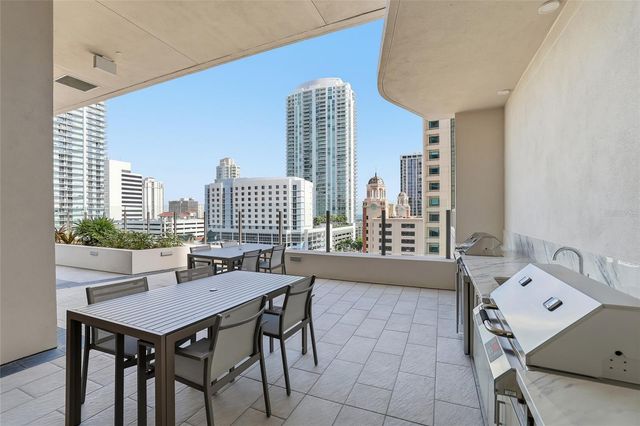 275 1ST AVE S 1008, St Petersburg, FL 33701