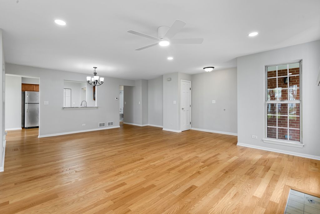 924 Ann Arbor Lane 0, Vernon Hills, IL 60061 — photo 5