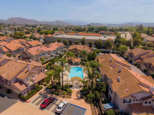 395 Whispering Willow Dr. D, Santee, CA 92071