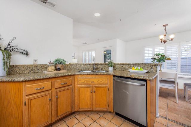 395 Whispering Willow Dr. D, Santee, CA 92071