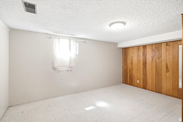 2028 W 5125 S, Roy, UT 84067