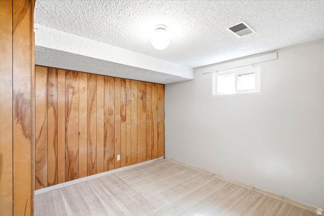 2028 W 5125 S, Roy, UT 84067