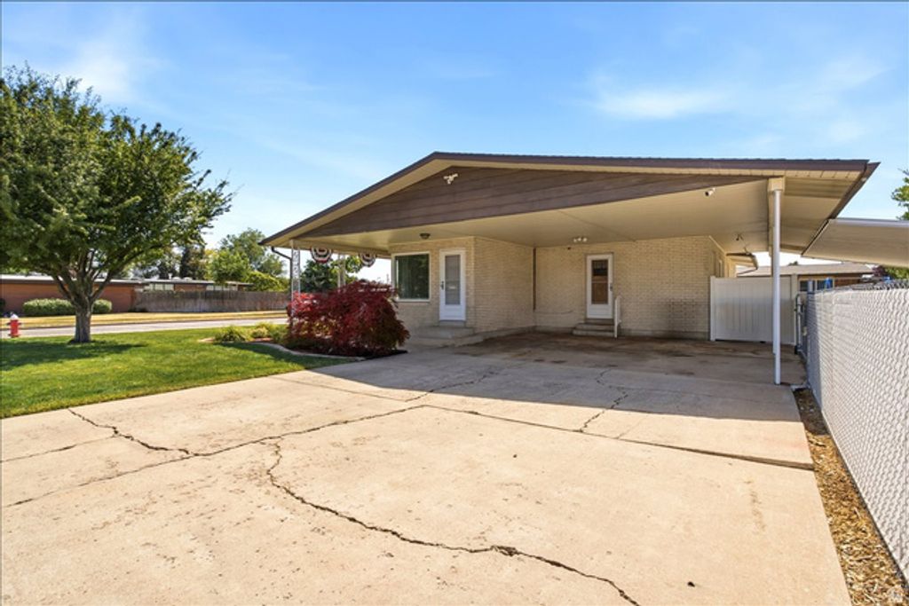 2028 W 5125 S, Roy, UT 84067 — photo 3