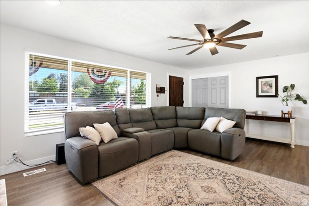 2028 W 5125 S, Roy, UT 84067 — photo 4