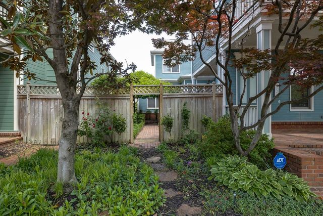 128 HARBOR TOWN BLVD, Memphis, TN 38103