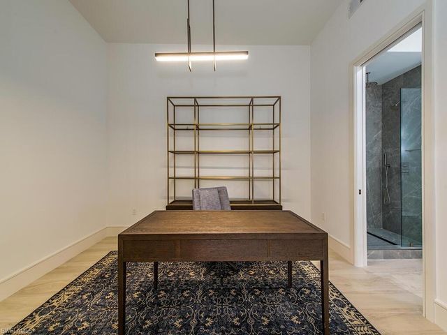 60 Seagate DR 305, Naples, FL 34103