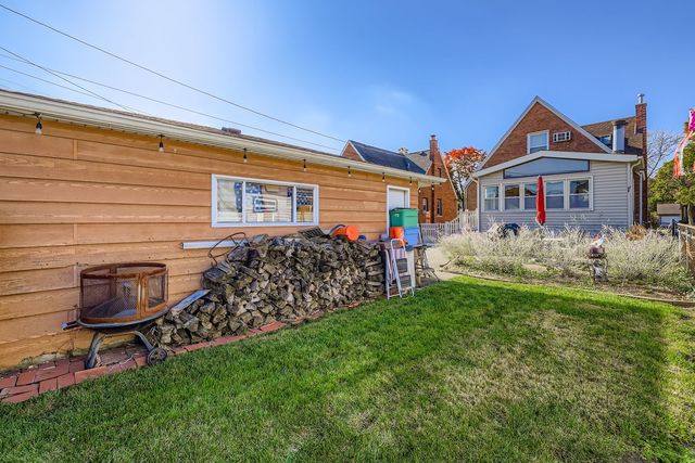 5637 S Natoma Avenue, Chicago, IL 60638