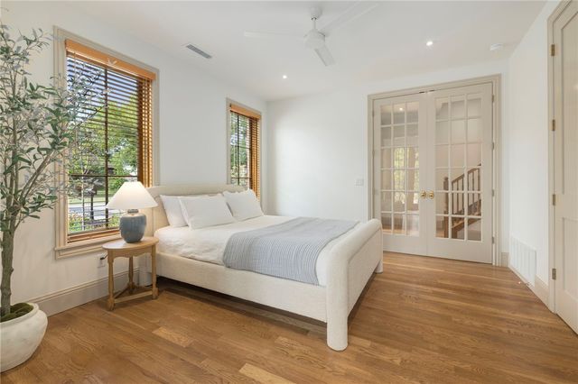 300 NW 5th Street, Bentonville, AR 72712