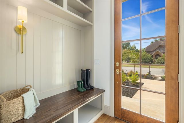 300 NW 5th Street, Bentonville, AR 72712