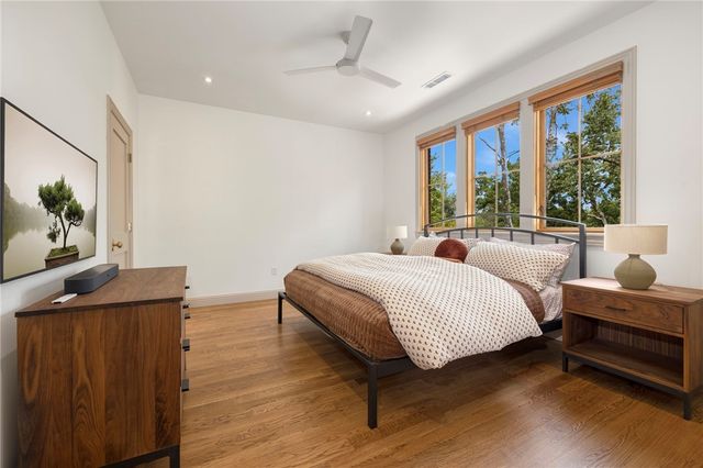 300 NW 5th Street, Bentonville, AR 72712