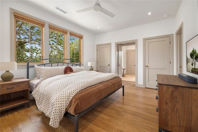 300 NW 5th Street, Bentonville, AR 72712