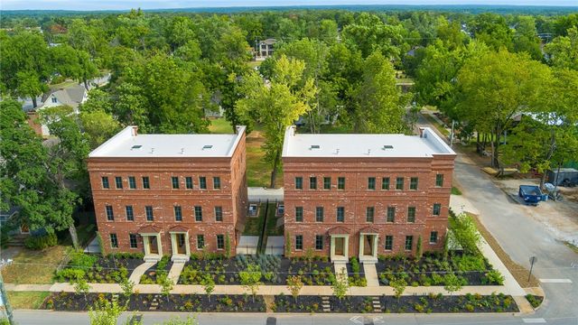 300 NW 5th Street, Bentonville, AR 72712