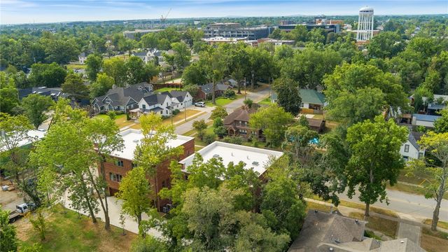 300 NW 5th Street, Bentonville, AR 72712