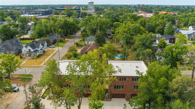 300 NW 5th Street, Bentonville, AR 72712