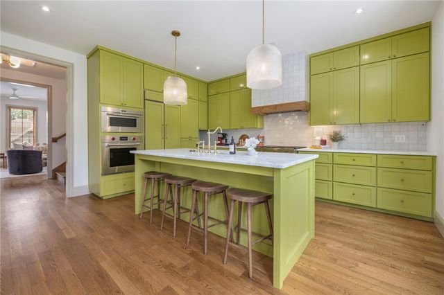 300 NW 5th Street, Bentonville, AR 72712