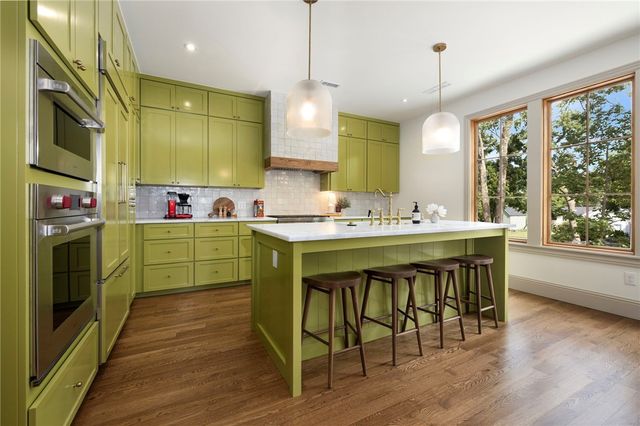 300 NW 5th Street, Bentonville, AR 72712