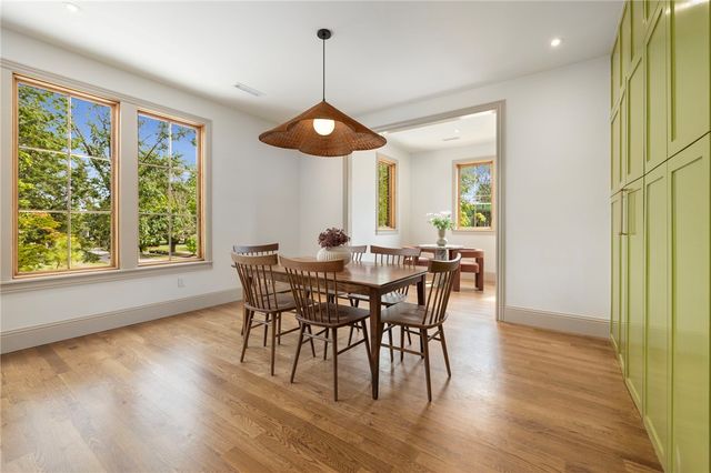 300 NW 5th Street, Bentonville, AR 72712