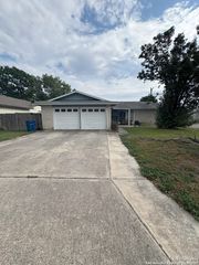 9490 Points Edge, San Antonio, TX 78250