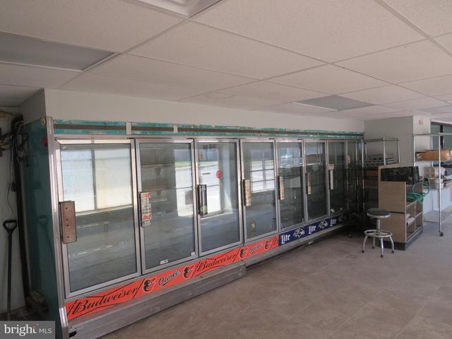 4526 WASHINGTON BLVD, Halethorpe, MD 21227