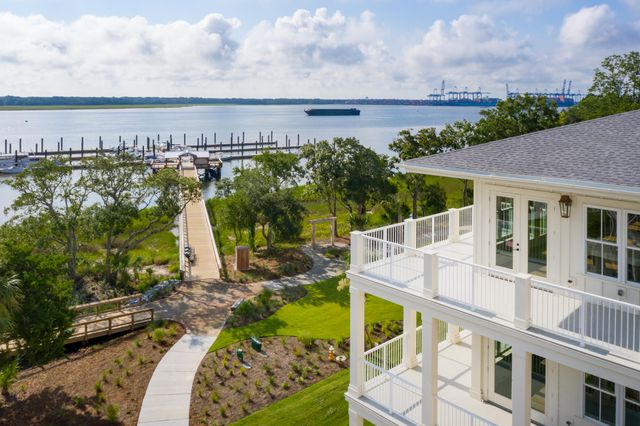 540 Helmsman 1233, Charleston, SC 29492
