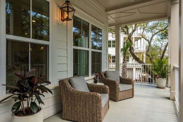 540 Helmsman 1233, Charleston, SC 29492