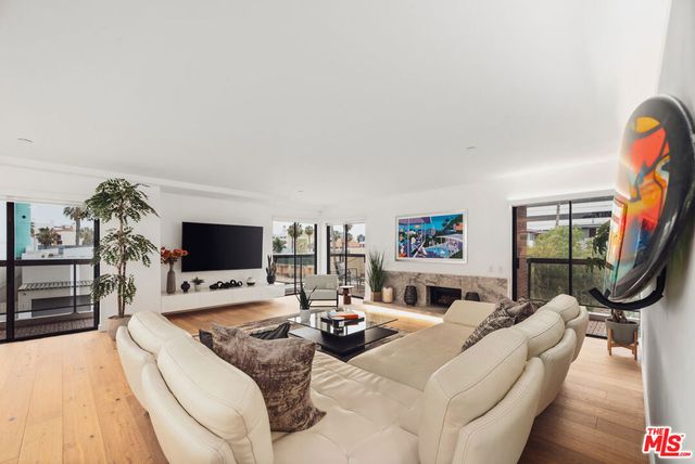 1133 5th Street 204, Santa Monica, CA 90403