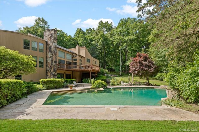 29 Captain Theale Road, Bedford, NY 10506