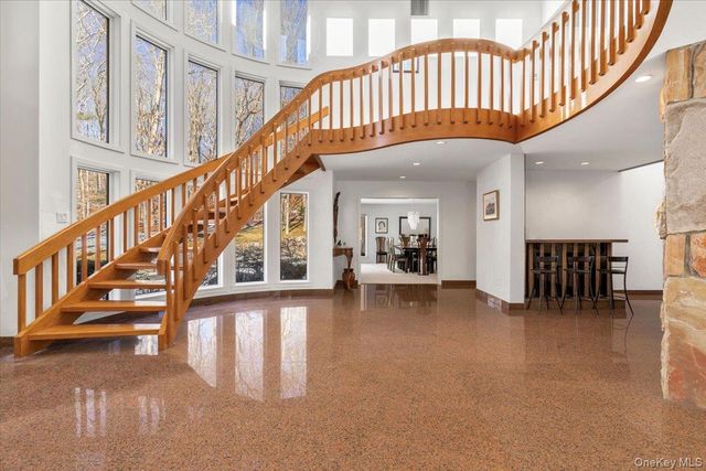 29 Captain Theale Road, Bedford, NY 10506