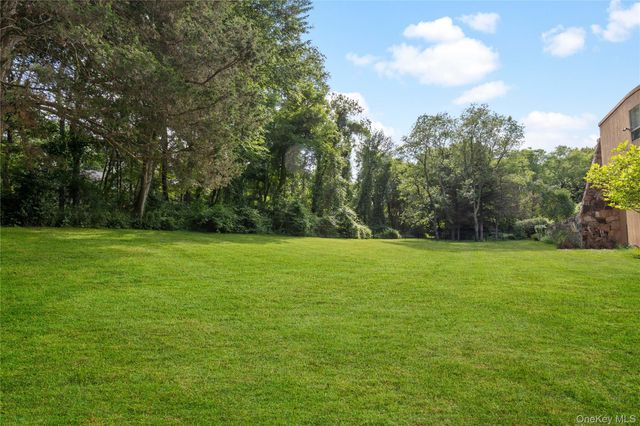 29 Captain Theale Road, Bedford, NY 10506