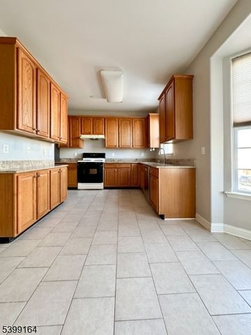 24 Sundance Way, Lopatcong Twp., NJ 08865